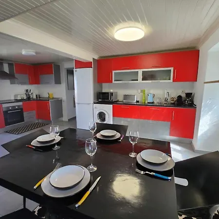 Holiday home Delia Typical Portuguese House Sao Bartolomeu dos Galegos e Moledo